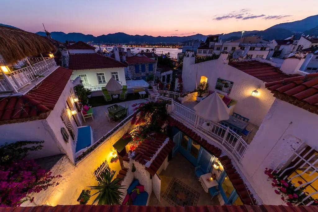 8 Oda Marmaris Aparthotel