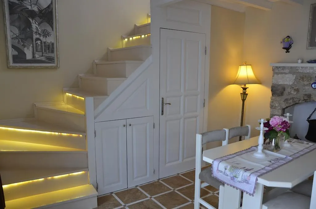8 Oda Marmaris Aparthotel