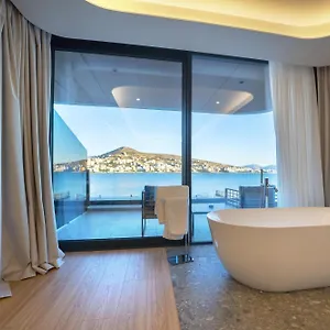 Yacht Premium 4*, Sarandë Albanien